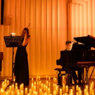Ludovico Einaudi: неоклассика при свечах фотографии