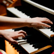 Stabat Mater. Перголези. Оркестр, солисты и орган фотографии