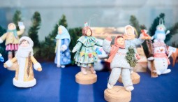 Выставка «В гостях у Снегурочки»