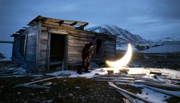 Выставка «Ближе луны только звезды»