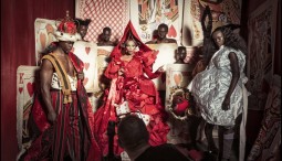 Выставка «Календарь Pirelli 2018»