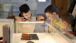 Выставка исторических предметов газовиков на ВДНХ