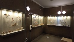 Выставка «Делу время — потехе час: мир глиняных игрушек»