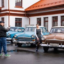 Третий этап Кубка Москвы по историческому ралли на ВДНХ 2024