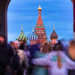 Фотовыставка «Один день из жизни Храма Василия Блаженного»