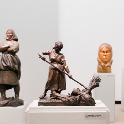 Выставка «Мужики и бабы»