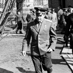 Выставка «Юбилейные даты космонавтики»