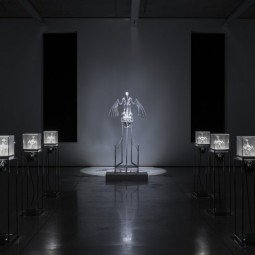 Выставка «Мэт Коллишоу: Зона Машин»