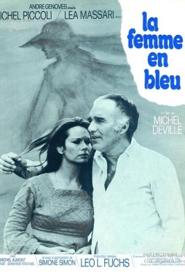 Женщина в синем