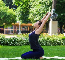 Йога в парках Москвы 2024
