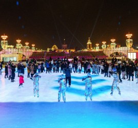 Танцевальные вечеринки на катке ВДНХ 2025-2026