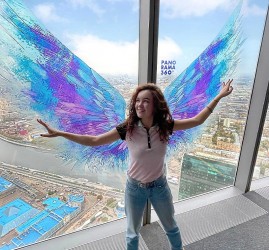 Выставка-перформанс «Окрылённые Москвой» в PANORAMA360