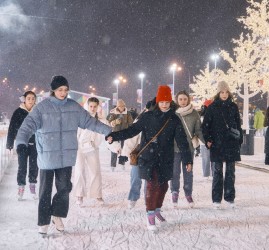 Каток в Парке Горького 2025–2026