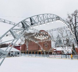 Каток «PROЛед» в саду «Эрмитаж» 2021-2022
