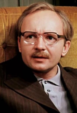 Служебный роман