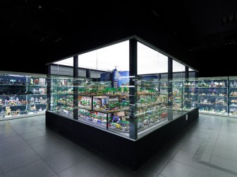 Магия Lego в центре Москвы