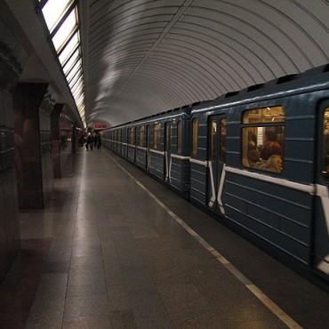 Метро Дмитровская Фото