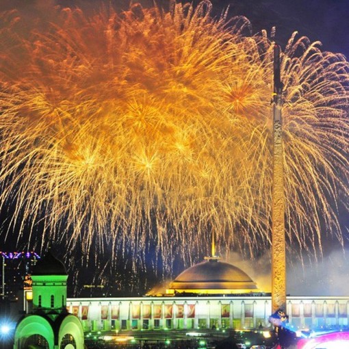 Салют в честь Дня защитника Отечества 2020