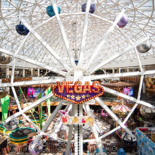 Февральские праздники в крытом парке аттракционов Happylon в ТРК VEGAS