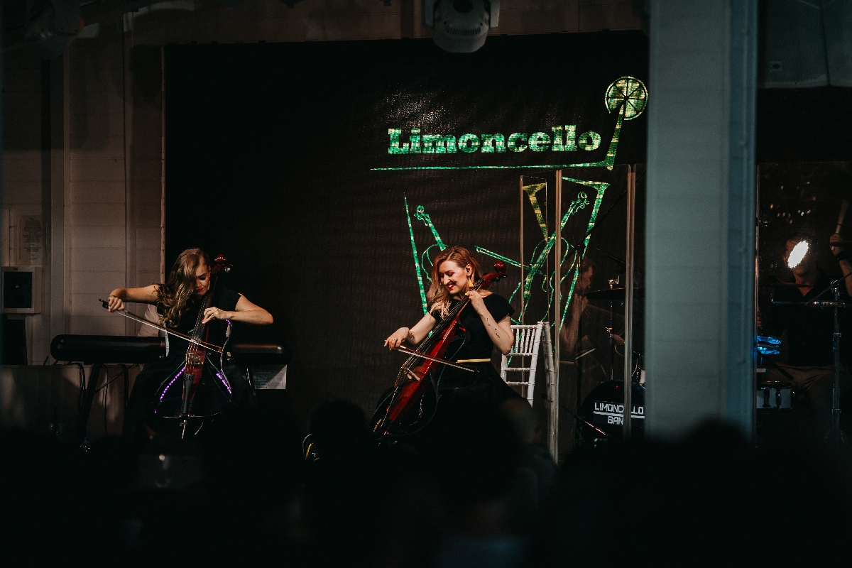 Шоу группы LimonCello «Эпоха стадионного рока на виолончелях» 2022