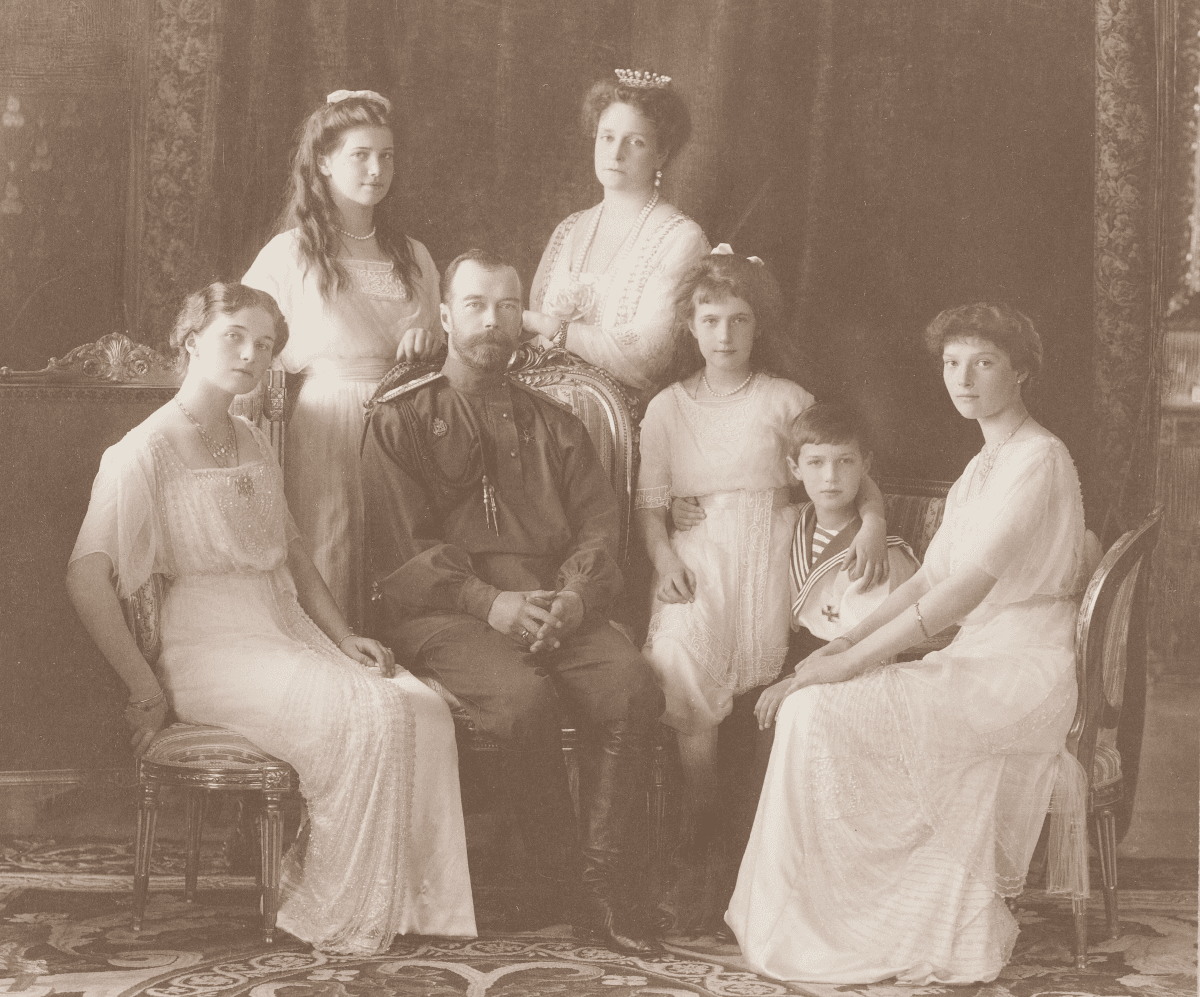Выставка «Николай II. Семья и престол»