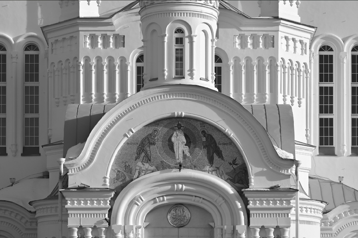 Выставка «Стена и слово.  Русский монастырь на границе с небом.  Эдуард Бояков, Михаил Розанов