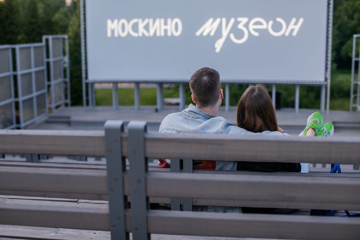 Летние кинотеатры в парках Москвы 2022