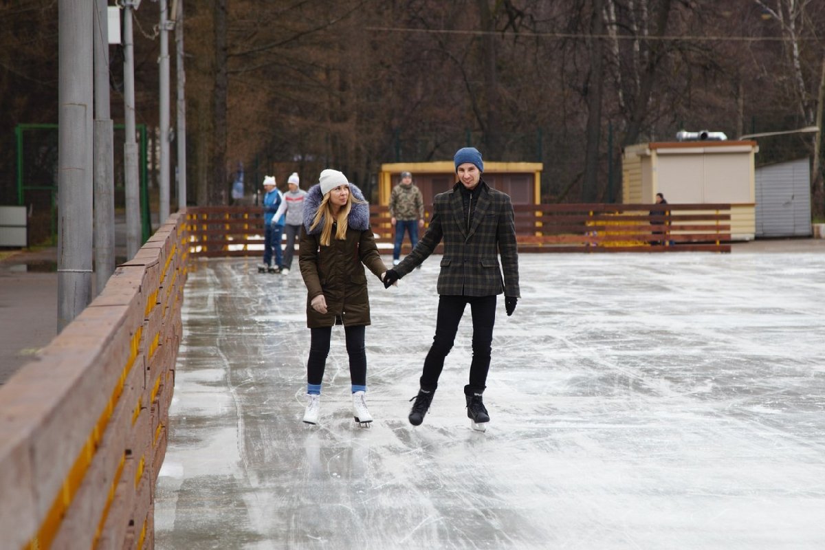 Каток в измайловском парке серебряный лед