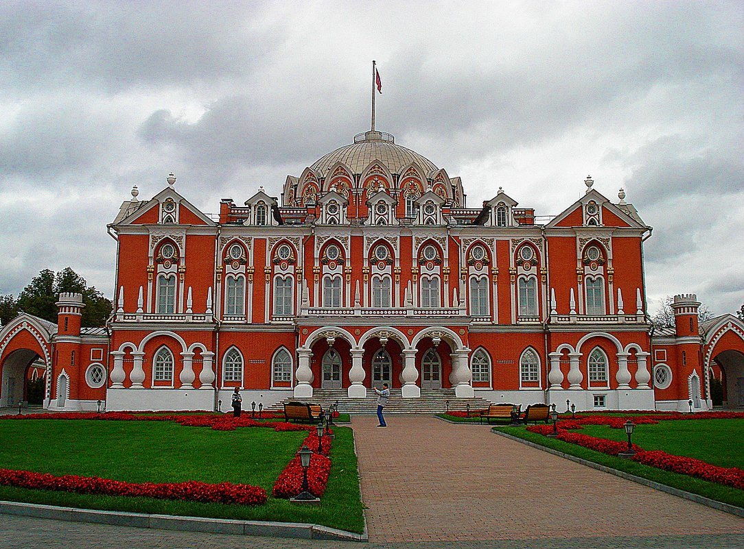 петровский путевой дворец старые