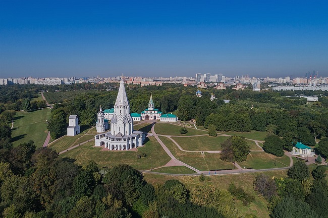 10 самых красивых усадеб Москвы