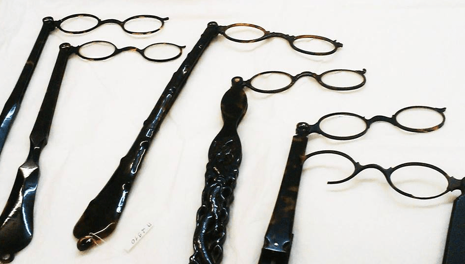 Выставка «А еще в очках»