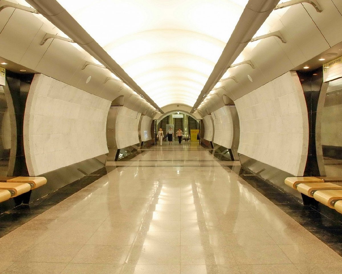 Магазин метро международная