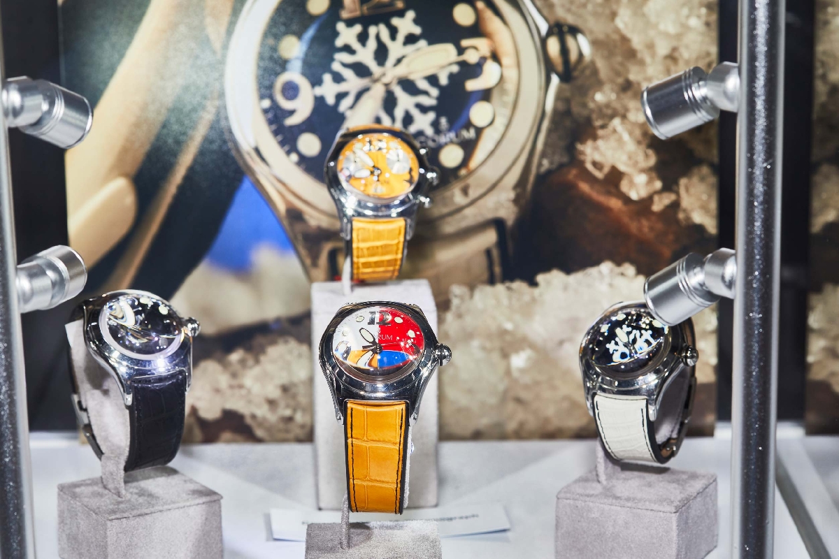 Выставка «Эпатаж и креатив. К 25-летию Corum Bubble»