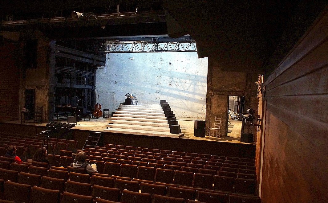 Театр на таганке новая сцена схема зала с местами