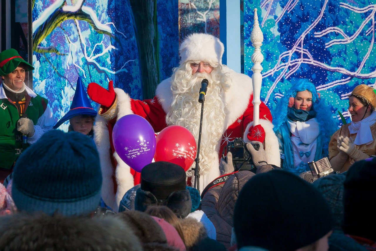 Путешествие Деда Мороза по округам Москвы 2015