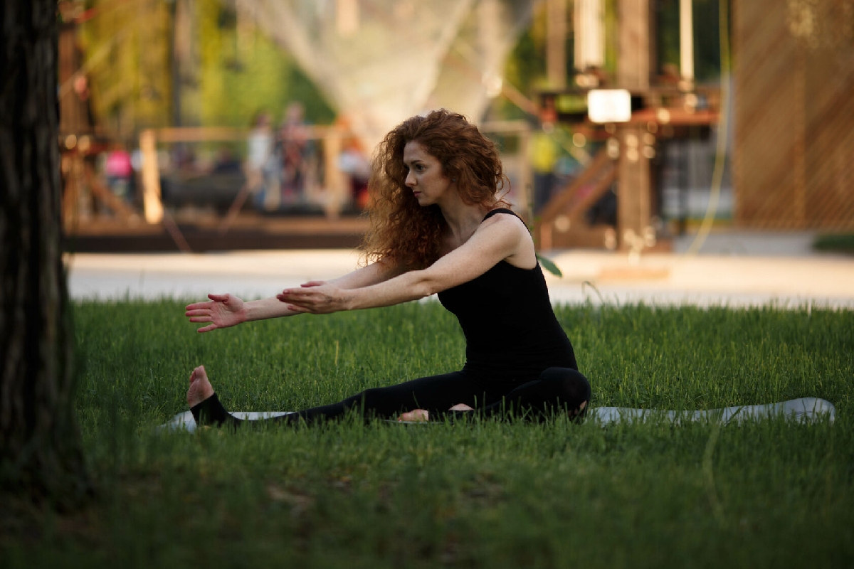 Йога в парках Москвы 2022