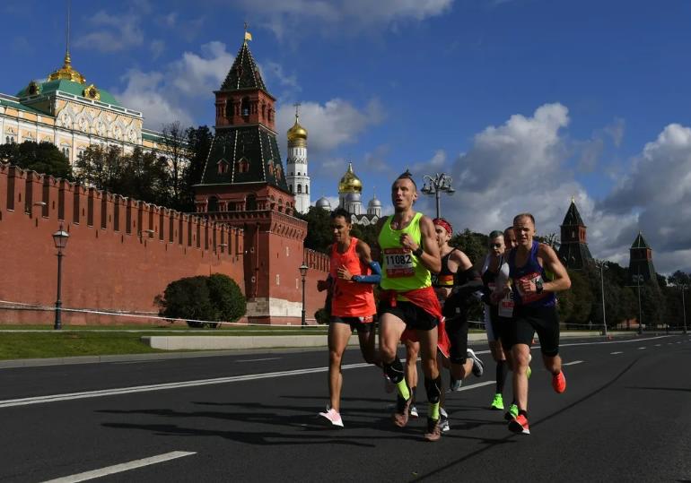 Фан-ран перед Московским марафоном в Парке Кузьминки 2022